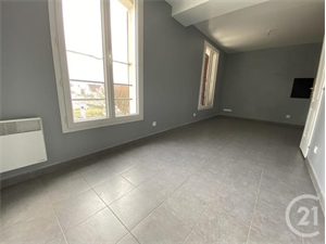 t2 à la location -   60700  PONT SAINTE MAXENCE, surface 32 m2 location t2 - UBI437219996